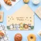 Preview: Personalisierte Frühstücksbrettchen für Kinder – Dschungel mit Tieren Einzigartige Geschenkideen mit Liebe zum Detail!