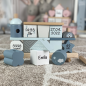 Preview: Stapel- und Steckspiel Haus blau Label-Label Personalisiert mit Geburtsdaten und Namen bedruckt