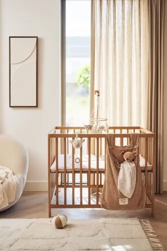 Personalisierbare mit Name / Gravur Baby Spieluhr Giraffe beige - Musik Einschlafhilfe für Babys | Jollein 043-001-66076