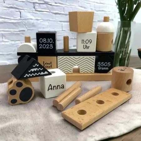 Babygeschenk Stapel- und Steckspiel Haus Panda Label-Label Personalisierbar mit Geburtsdaten und Namen LLWT-25095