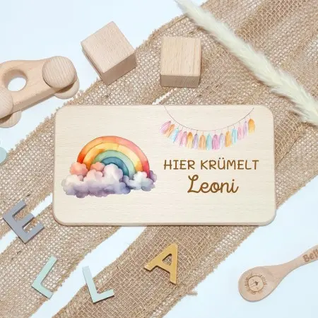 Personalisierte Frühstücksbrettchen für Kinder – Aquarell Regenbogenwolke Einzigartige Geschenkideen mit Liebe zum Detail!