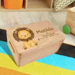 Personalisierte XXL Erinnerungsbox zur Geburt | Löwe bedruckt | 40x30x22 cm