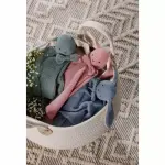 Ein liebevoll gestaltetes Schmusetuch für Babys in Rosa, das mit einem süßen Diinglisar-Häschen verziert ist. Hergestellt aus zertifizierter Baumwolle, bietet es Komfort und Wärme für Ihr Baby. Personalisierbar mit dem Namen Ihres Kindes.