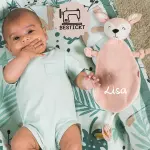Ein kuscheliges Baby Schmusetuch Schnullertuch in Rosa mit einem entzückenden Rehmotiv von Jollein, das sich ideal als personalisiertes Geschenk eignet.